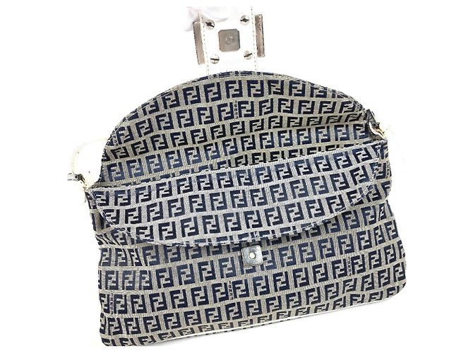 Borsa Fendi Zucchino Logo Flap Bag Bianco Blu navy - vista 12