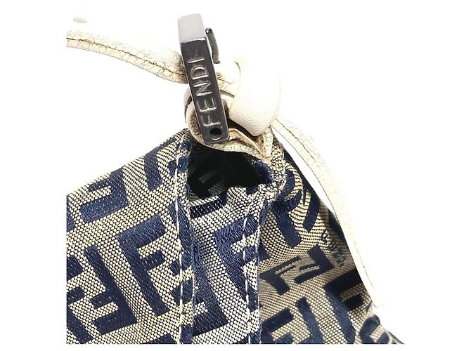Borsa Fendi Zucchino Logo Flap Bag Bianco Blu navy - vista 9