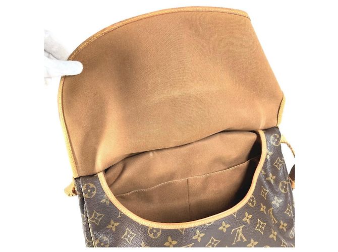 Borsa Louis Vuitton Monogram Saumur 35 Marrone Monogramma - vista 13