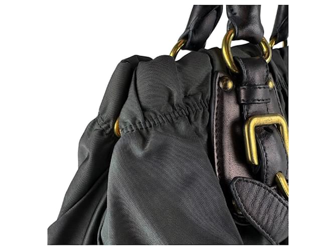 Borsa in nylon e pelle Prada nera e verde Nero - vista 7
