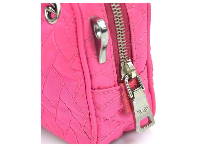 Borsa a tracolla in nylon rosa Prada - vista 11