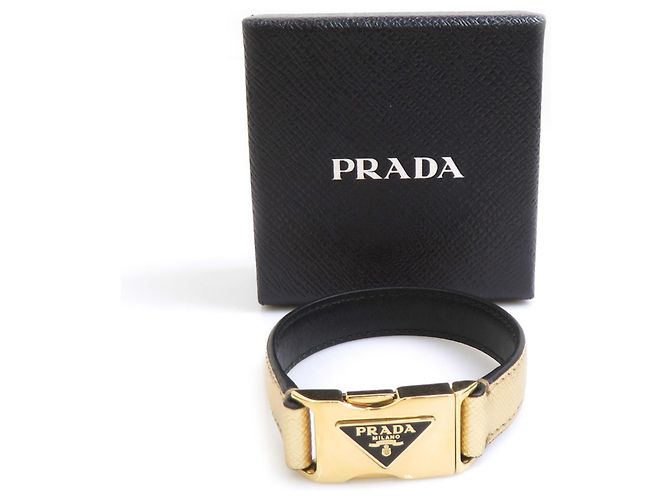 Bracciale Charm Prada in pelle e metallo dorato D'oro - vista 8