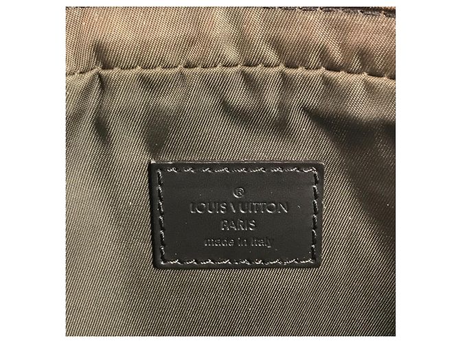 Louis Vuitton M93620 Damier Geant Acrobat Marsupio Nero - vista 12
