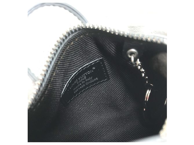 Louis Vuitton Monogram Metallic Mirror Mini Keepall Accessorio Portachiavi Marrone Argento - vista 10