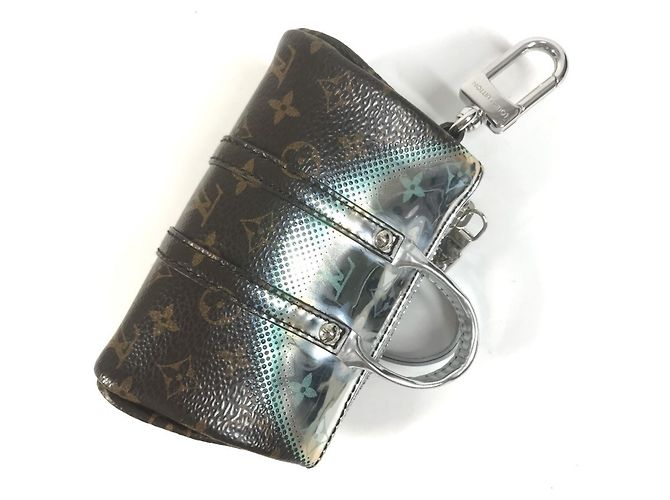 Louis Vuitton Monogram Metallic Mirror Mini Keepall Accessorio Portachiavi Marrone Argento - vista 6