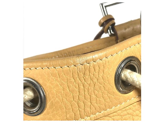 Borsa a tracolla in pelle Taurillon Clemence Hermès Beige Giallo - vista 17