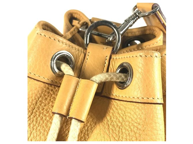 Borsa a tracolla in pelle Taurillon Clemence Hermès Beige Giallo - vista 9