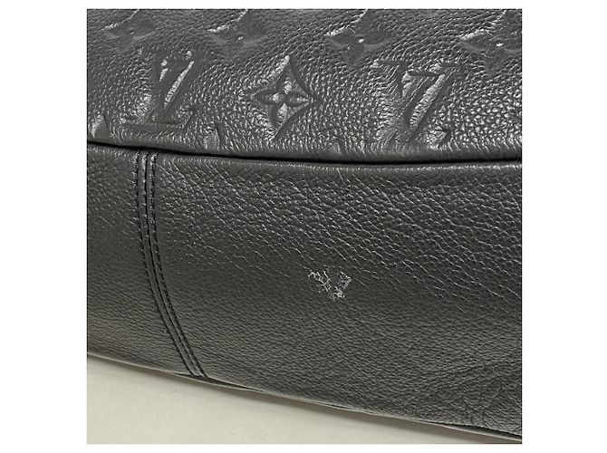 Borsa Tote Louis Vuitton Monogram Empreinte Pontue PM Nero - vista 7