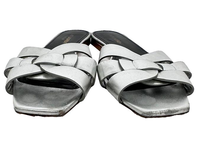 Sandali Tribute Saint Laurent in pelle metallizzata intrecciata argento Metallico - vista 3