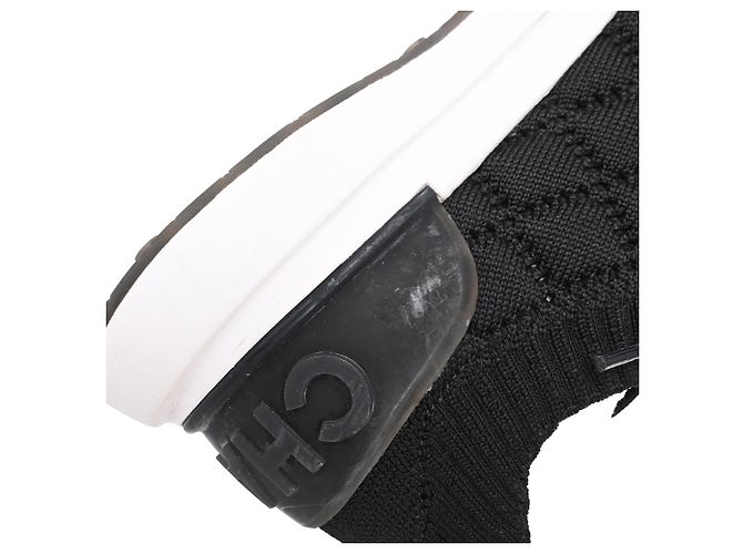 Chanel Low-Top-Sneaker aus gestepptem Strick in Schwarz aus Polyester - Ansicht 20