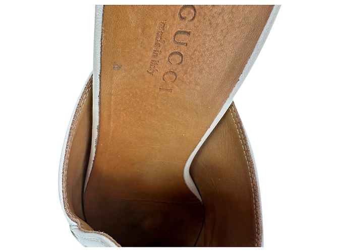 Mules Gucci Horsebit in pelle bianca Marrone Rosso - vista 11