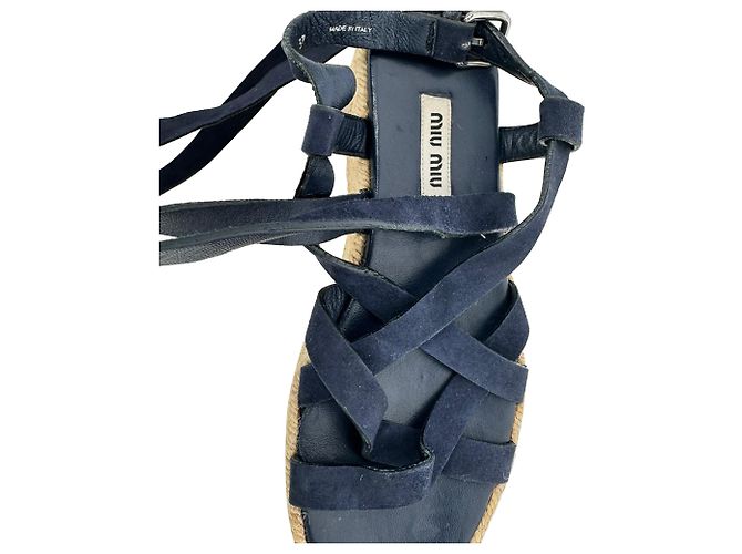 Sandalias de plataforma con tiras Miu Miu en piel y ante azul marino - vista 11