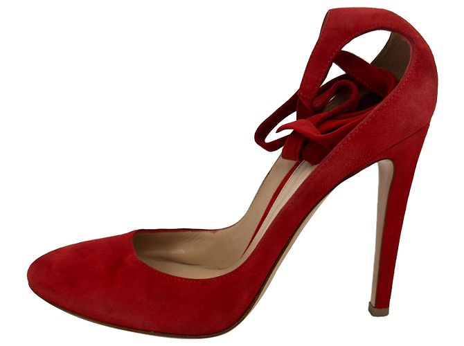 Décolleté con punta tonda e cinturini Gianvito Rossi in scamosciato rosso - vista 7