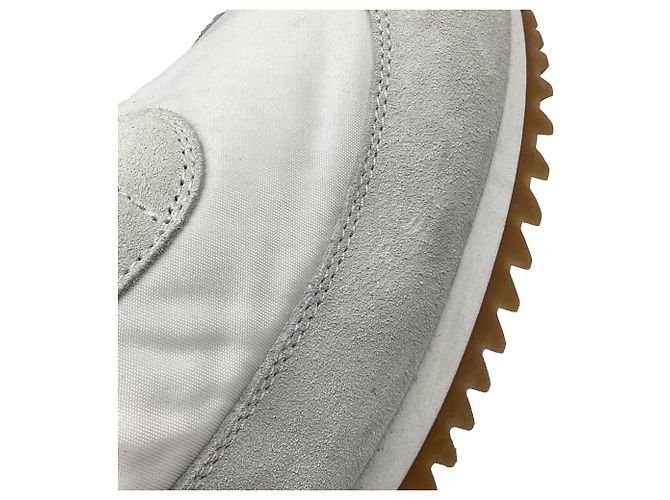 Baskets Loewe Flow Runner en daim blanc Écru - vue 8