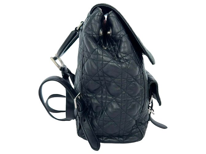 Sac à dos Dior Stardust Cannage en cuir d'agneau matelassé noir - vue 4