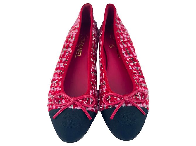 Timeless Ballerine Chanel con logo Interlocking CC in tweed rosa - vista 3