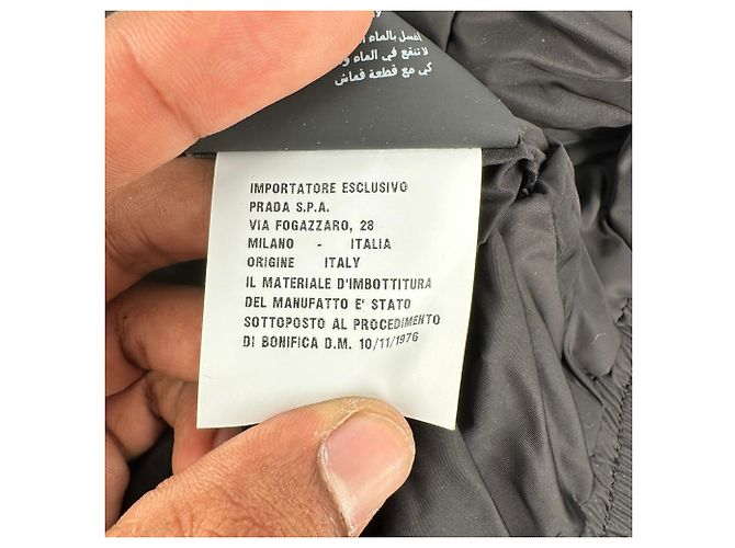 Prada Re-Nylon Steppjacke in Schwarz aus Polyamid - Ansicht 14
