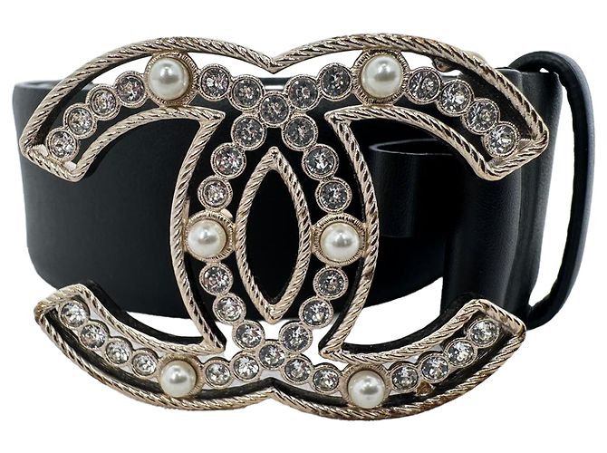 Timeless Cinturón Chanel de cuero negro con hebilla CC adornada con perlas falsas - vista 2