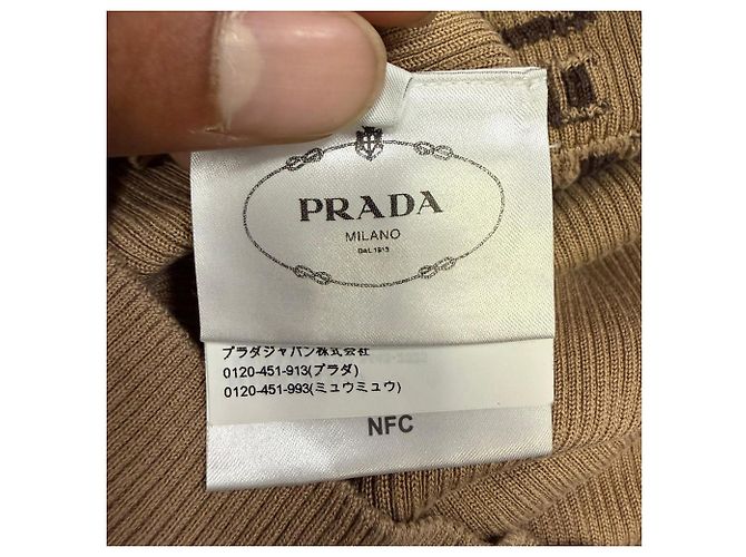 Enges better Cropped-Pullover von Prada aus brauner Seide - Ansicht 17
