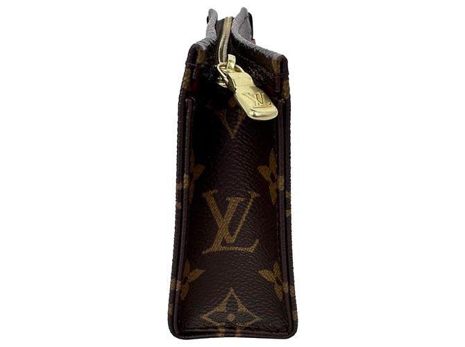 Beauty case Louis Vuitton in Toile Monogram e Pelle Marrone - vista 28