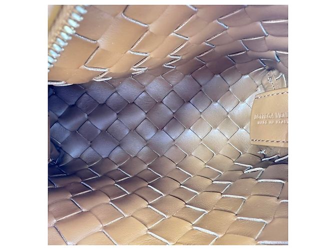 Mini borsa a tracolla Loop di Bottega Veneta in agnello marrone - vista 14