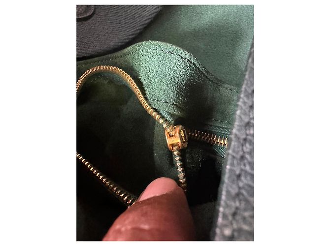 Céline Celine Medium Sangle Bucket Bag aus grünem Leder Olivgrün - Ansicht 14