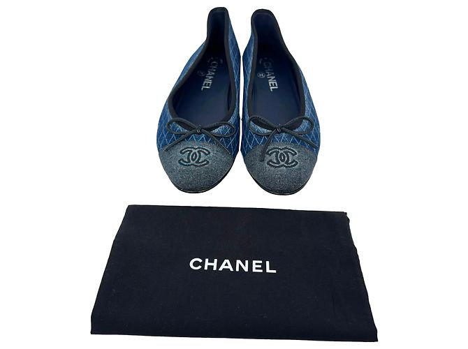 Timeless Chanel CC Interlocking Logo gesteppte Ballerinas in Blue Denim Blau - Ansicht 15
