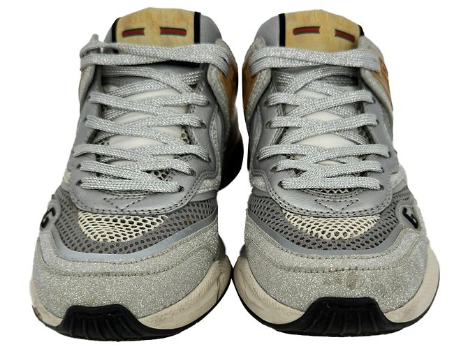 Sneakers Gucci Ultrapace Low Top in glitter argento - vista 2