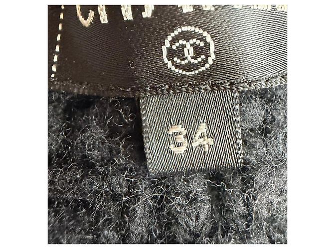 Chanel 21A Metiers D'Art Runway Pullover aus schwarzer Wolle - Ansicht 5