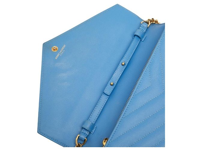 Borsa a tracolla portafoglio con catena Cassandra Envelope di Saint Laurent Blu D'oro - vista 13