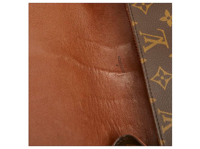 Borsa a tracolla Louis Vuitton Monogram Saint Cloud GM Marrone - vista 10