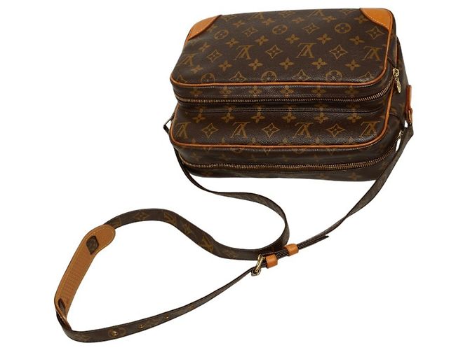 Borsa a tracolla Louis Vuitton Monogram Nile Marrone - vista 8