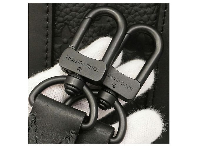 Borsa Louis Vuitton Keepall Bandoulière 25 Nero - vista 10