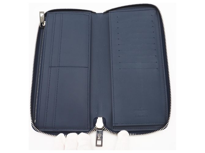 Louis Vuitton Aerogram Zippy Vertical Wallet Navy blue - view 12