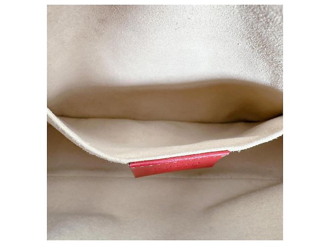 Marmont Borsa a tracolla in pelle rossa Gucci Rosso - vista 15