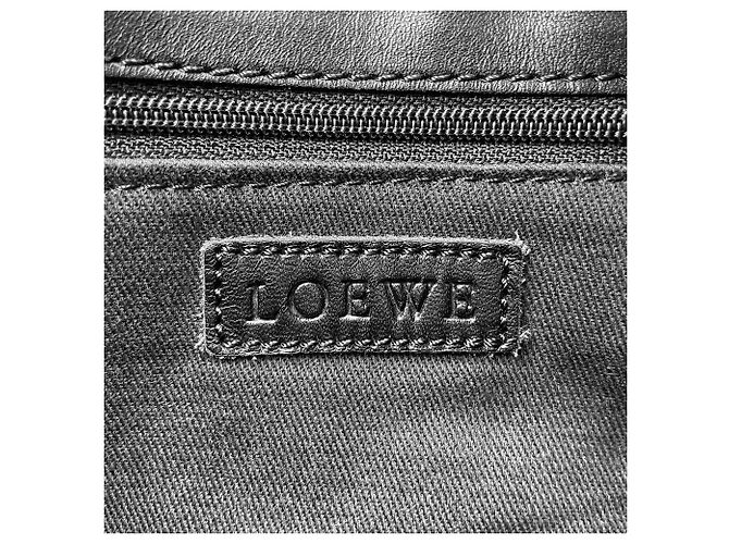 Bolsa de ombro em canvas Anagram Loewe Marrom Preto - vista 11