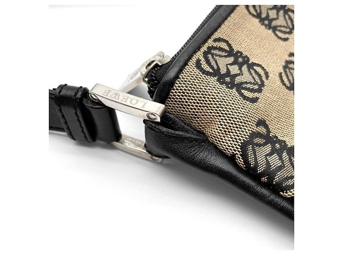 Bolsa de ombro em canvas Anagram Loewe Marrom Preto - vista 12