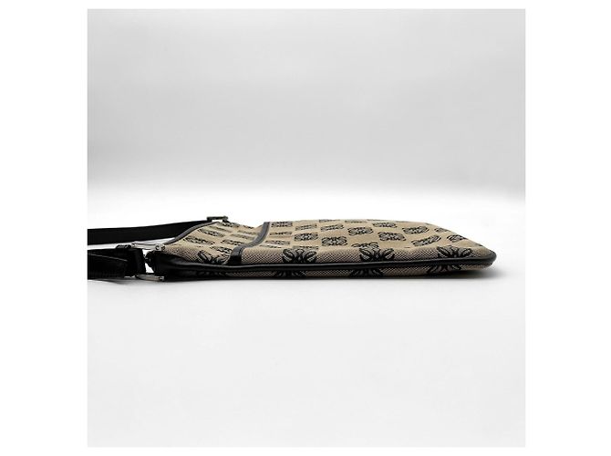Bolsa de ombro em canvas Anagram Loewe Marrom Preto - vista 4