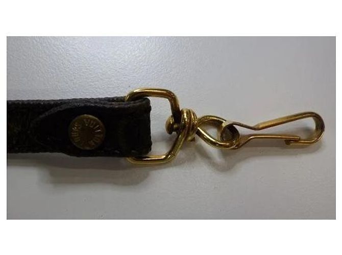 Louis Vuitton Bandouliere Monogram Canvas 118 cm Castaño - vista 5