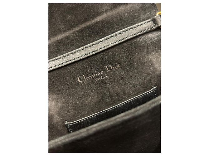 Bolsa de flap em couro preto com studs Dior Diorama Vertical - vista 3