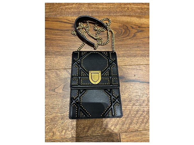 Bolsa de flap em couro preto com studs Dior Diorama Vertical - vista 7