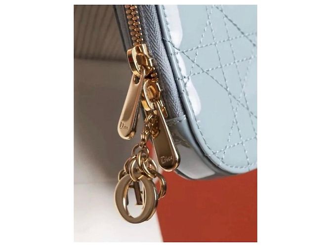 Lady Dior Handyhülle Hellblau - Ansicht 9