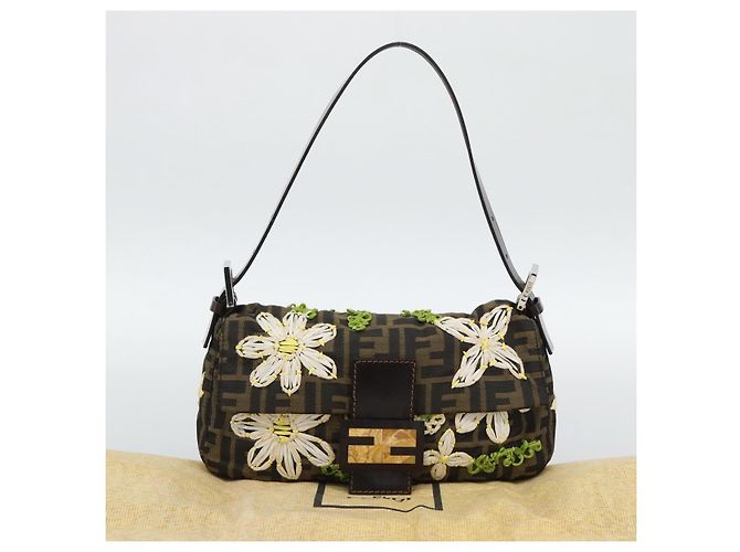 FENDI Zucca Canvas Flower Embroidery Mamma Baguette Marrone Argento Auth yk20688SM - vista 25