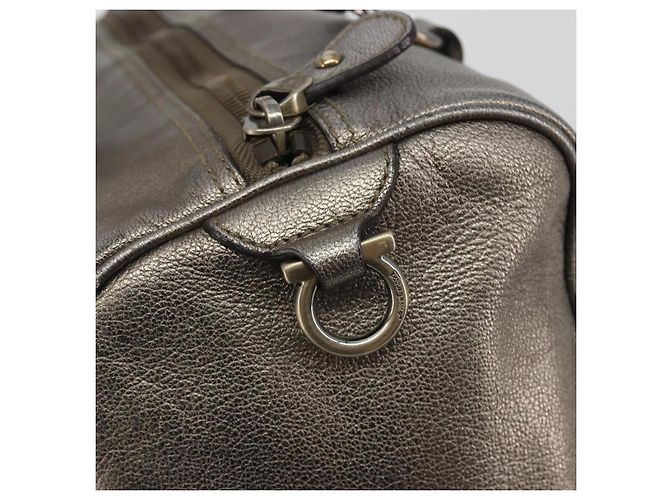 Borsa LOUIS VUITTON Gancini in pelle argento LV Auth ar14110 - vista 15