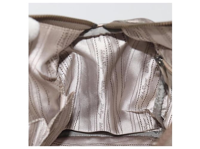 Borsa LOUIS VUITTON Gancini in pelle argento LV Auth ar14110 - vista 20