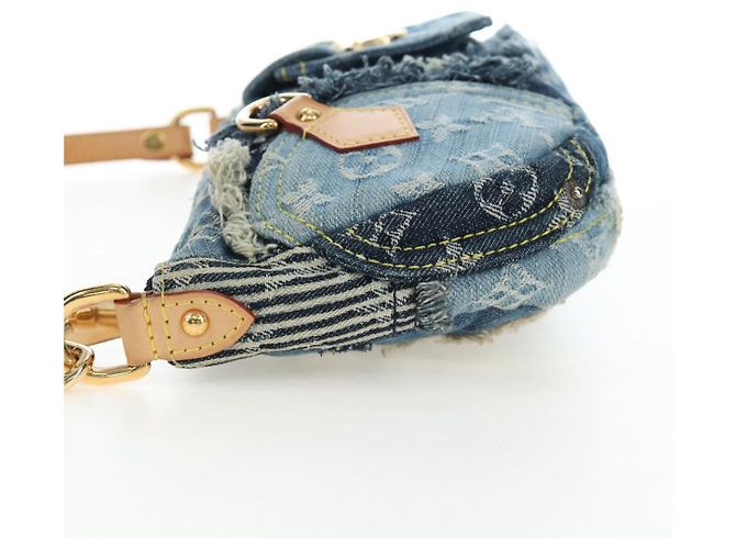 LOUIS VUITTON Monogram Denim Patchwork Pouchy Bag Blue M92382 LV Auth ki6696M - vista 4