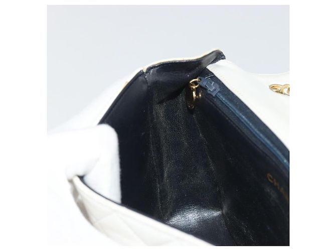 CHANEL Matelasse Chain Shoulder Bag Lamb Skin White Gold CC Auth 193136 Bianco D'oro - vista 20