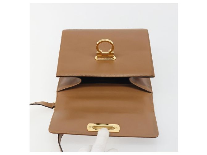 Salvatore Ferragamo Gancini Schultertasche Leder Braun Gold Auth 193110 Golden - Ansicht 16
