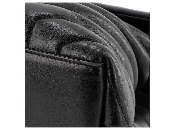 SAINT LAURENT - Borsa a tracolla Loulou Medium in pelle liscia nera Nero - vista 9