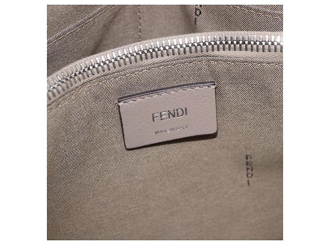 Borsa a Spalla FENDI in Pelle Bianco Argento Auth bs36311A - vista 20
